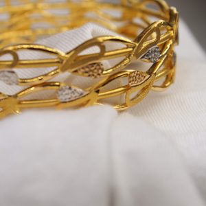 Bombay Bangles – Intricate Design for Women