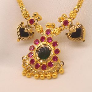 Traditional Pendant Necklace with Stone Work