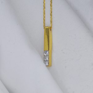 Pendant with Chain – Bar Design